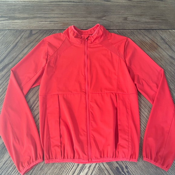 Light weight breathable, running windbreaker. - Picture 5 of 7